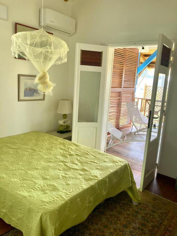 Deux Chambres Et Deux Salles De Bain Dans La Maison De Michelle L'Amirade Grande Anse  المظهر الخارجي الصورة